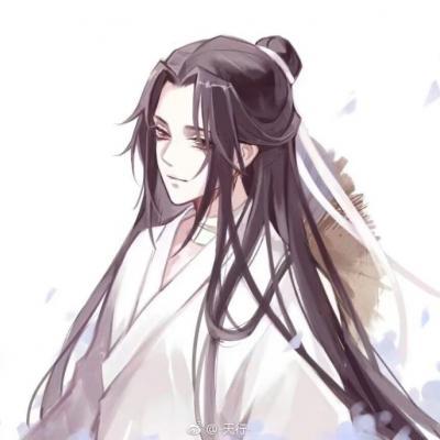 男童被锁车内近两年